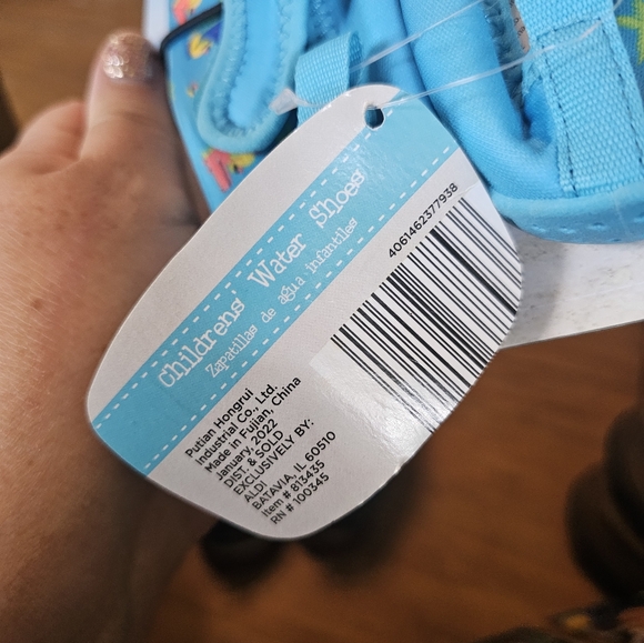Nwt Blue Children's Water Shoes - Picture 3 of 3